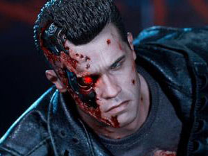 Hot Toys DX 13 Terminator 2 - T-800 Battle Damaged