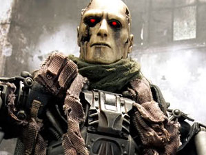 Hot Toys MMS 105 Terminator : Salvation - T-600 Endoskeleton (Weathered Rubber Skin)