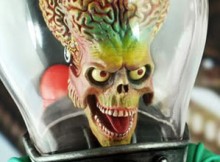 Hot Toys MMS 107 Mars Attack! - Martian Soldier
