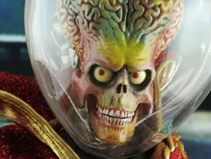 Hot Toys MMS 108 Mars Attack! - Martian Ambassador