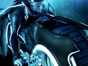 Hot Toys MMS 142 Tron : Legacy - Sam Flynn with Light Cycle