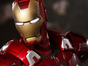 Hot Toys MMS 185 The Avengers - Iron Man Mark VII