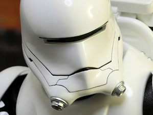 Hot Toys MMS 326 Star Wars : TFA – FO Flametrooper