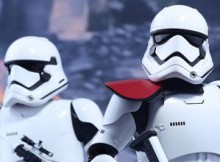 Hot Toys MMS 335 Star Wars : TFA - FO Stormtrooper Set