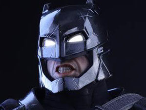 Hot Toys MMS 356 Batman VS Superman : DOJ - Armored Batman (Black Chrome)