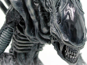 Hot Toys MMS 38 Aliens – Alien Warrior