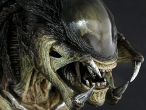 Hot Toys MMS 55 AVP:R - Predalien