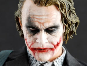 Hot Toys MMS 79 The Dark Knight - The Joker (Bank Robber Version)