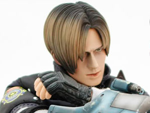 Hot Toys VGM 02 Resident Evil : Biohazard - Leon S. Kennedy (R.P.D. Uniform)